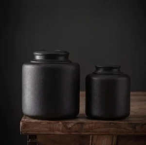 Dignified Memorial Classic Black Ceramic Cremation Urn for Ashes